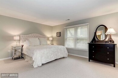 5824 Linden Square Ct, Rockville, MD 20852 - photo 7