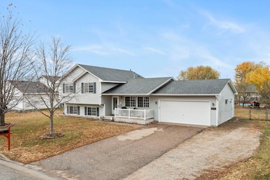 504 S Maple St, Belle Plaine, MN 56011 - photo 5