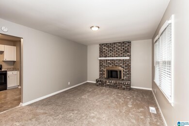 1717 Bobolink Ln NE, Center Point, AL 35215 - photo 2