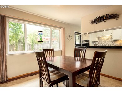 14110 SW Furlong Ct, Beaverton, OR 97005 - photo 5