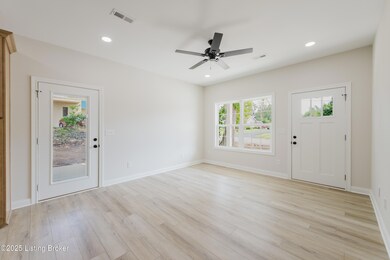 1110 N Main St, Elizabethtown, KY 42701 - photo 7