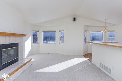 Gorgeous Living Area w/Incredible Views.