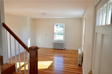 286 County Rd unit 1, Barrington, RI 02806 - photo 3