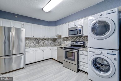 Skyline House unit 412W, Baileys Crossroads, VA 22041 - photo 6