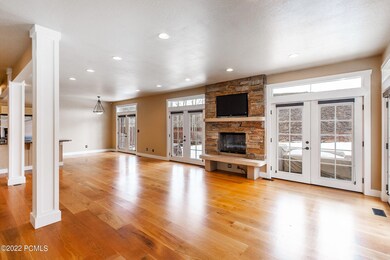 2_Great-Room_high_3828999