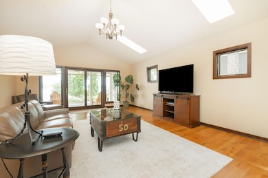 W352N6080 Bauers Ln, Oconomowoc, WI 53066 - photo 6