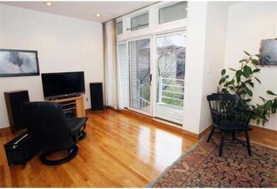 13 Surrey St, Cambridge, MA 02138 - photo 4