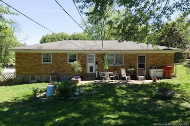 522 Navajo Dr, New Albany, IN 47150 - photo 6