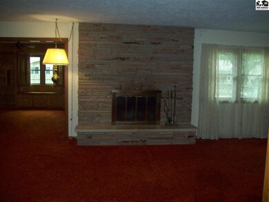 1202 Lyndon Rd, McPherson, KS 67460 - photo 3