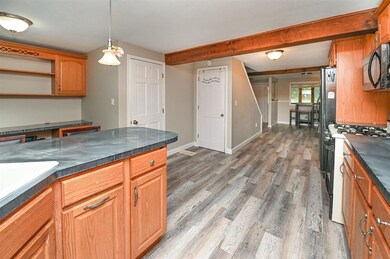 10 Odd Fellows Rd, East Hampstead, NH 03826 - photo 5