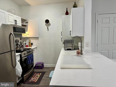 12925 Centre Park Cir unit 407, Herndon, VA 20171 - photo 5