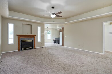 651 S Bridgewood Cir-5
