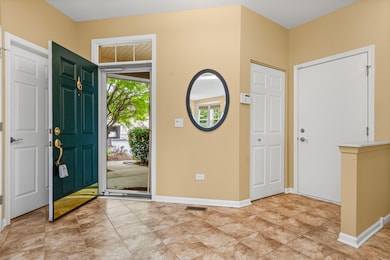 2905 Normandy Cir, Naperville, IL 60564 - photo 3