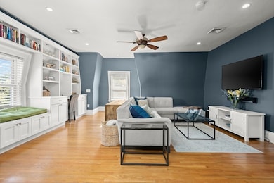 42 Van Winkle St unit 4, Dorchester Center, MA 02124 - photo 2