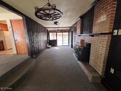 135 Dupont Cir, Blennerhassett, WV 26181 - photo 4