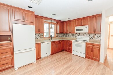 33 Carroll Hill Rd, Charlton, MA 01507 - photo 5