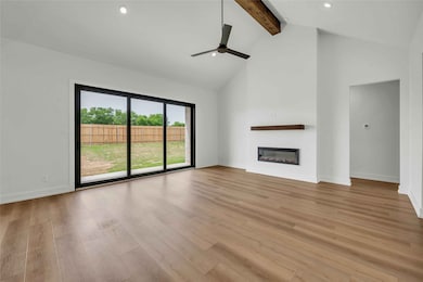 305 Boots Ct, Lorena, TX 76655 - photo 4