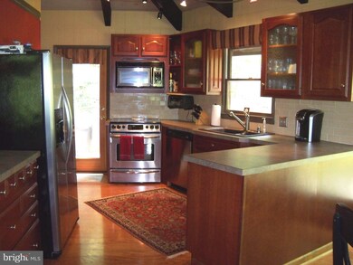 103 Linda Ln, Basye, VA 22810 - photo 2