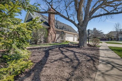 977 Lund Ln, Batavia, IL 60510 - photo 3