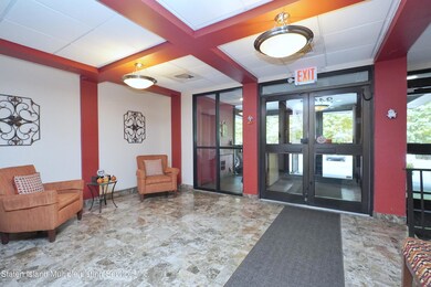 3465 Amboy Rd unit 4J, Staten Island, NY 10306 - photo 3