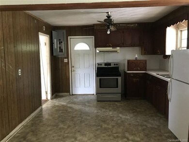 1350 Eaves Dr, Shelby, NC 28152 - photo 2