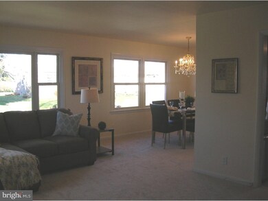 328 Broomall St, Folsom, PA 19033 - photo 6