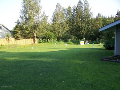 4 - Large Yard