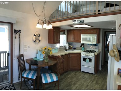 Kitchen/Nook
