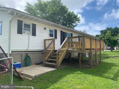 2404 Ketchum Ave, Sparrows Point, MD 21219 - photo 4