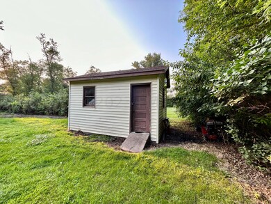 301 4 Street N Shed