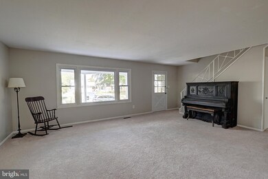12621 Kornett Ln, Bowie, MD 20715 - photo 2