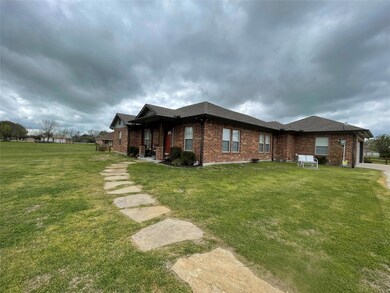 190 N Spikes Rd, Corsicana, TX 75110 - photo 3