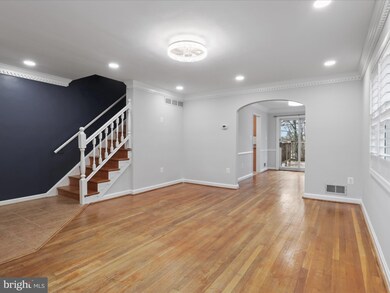 138 Cambridge Rd unit A, Alexandria, VA 22314 - photo 5