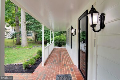 3402 Holly Cir, Triangle, VA 22172 - photo 4