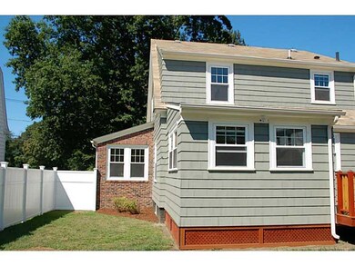 304 Fair St, Warwick, RI 02888 - photo 5