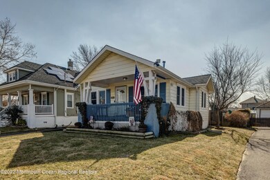 02_House Front-3