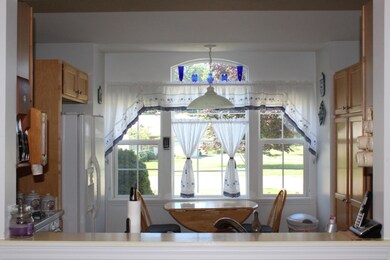 pass through from dining area