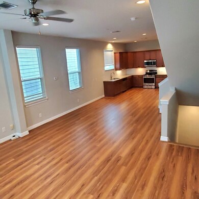 6625 N Main St unit B, Houston, TX 77009 - photo 4