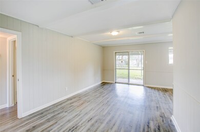 1615 Rainy River Dr, Houston, TX 77088 - photo 5