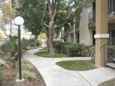 FRONT WALK WAY