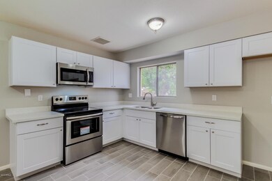 2256 N 58th Dr, Phoenix, AZ 85035 - photo 6