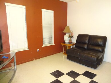 515 E Stewart St, Laredo, TX 78040 - photo 3