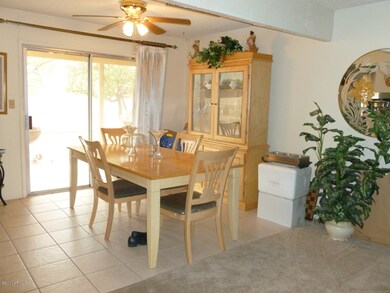 Eat in kitchen area