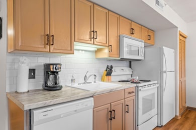 680 Fall Creek Dr unit 6, Branson, MO 65616 - photo 5