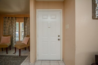 1007 Point Blank Dr, Houston, TX 77038 - photo 6