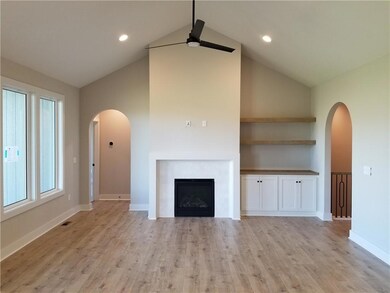 4271 Aspen Dr, Basehor, KS 66007 - photo 6