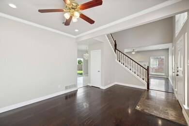 344 Parkview Dr, Hurst, TX 76053 - photo 5