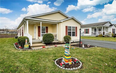 13 Eagles Watch N, Bechtelsville, PA 19505 - photo 2