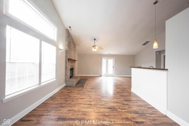 1085 Meadowview Ct, Franklin, IN 46131 - photo 7