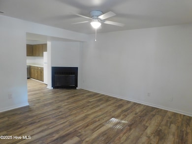 2005 Lennoxville Rd unit B, Beaufort, NC 28516 - photo 2